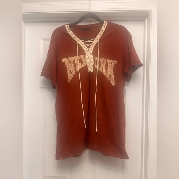 M C New York Lace Up Oversized T Shirt Red Size M - Picture 1 of 4